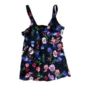 ⭐️ Byoauo floral swimming top- size small
